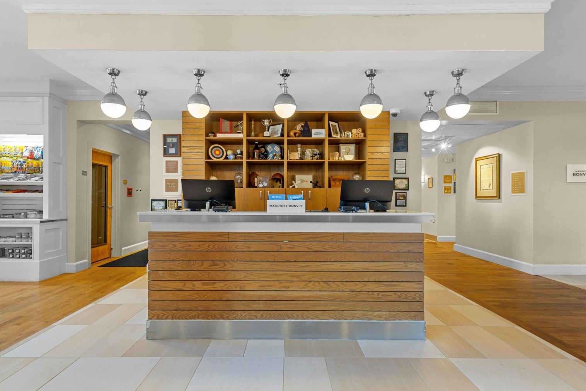 Four Points By Sheraton Punta Gorda Harborside Exteriör bild
